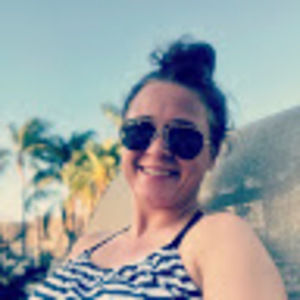 Meet your Posher, Elissa